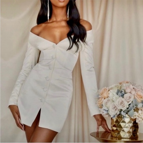 House of CB off shoulder ivory mini button front long sleeve satin blazer dress - Picture 5 of 6
